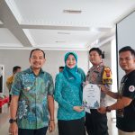 WUJUDKAN KEMUDAHAN AKSES PELAYANAN HUKUM BAGI MASYARAKAT, WALI KOTA TEBING TINGGI TERIMA PENGHARGAAN DARI KEMENTERIAN HUKUM RI